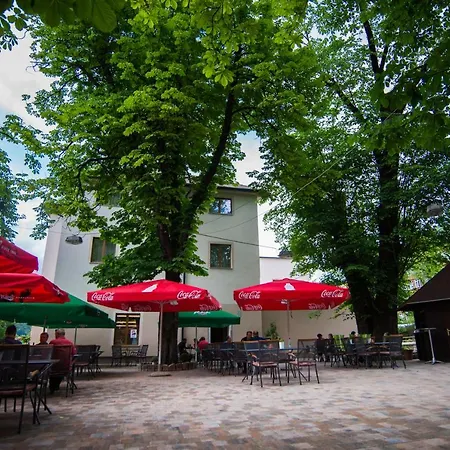 Kazina Apartahotel